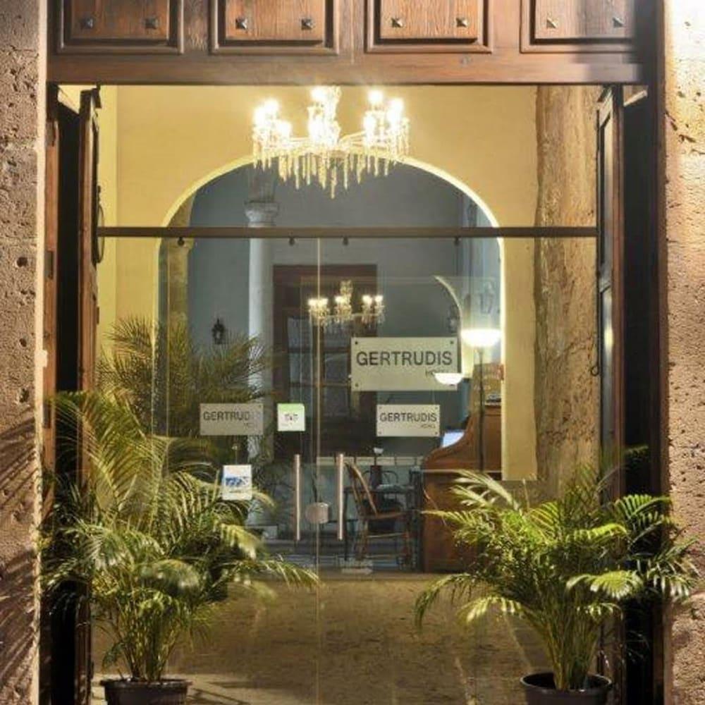 Gertrudis Hotel Morelia Exterior foto